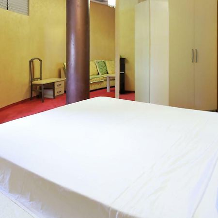 Hotel Gjuta Tiranë Ngoại thất bức ảnh