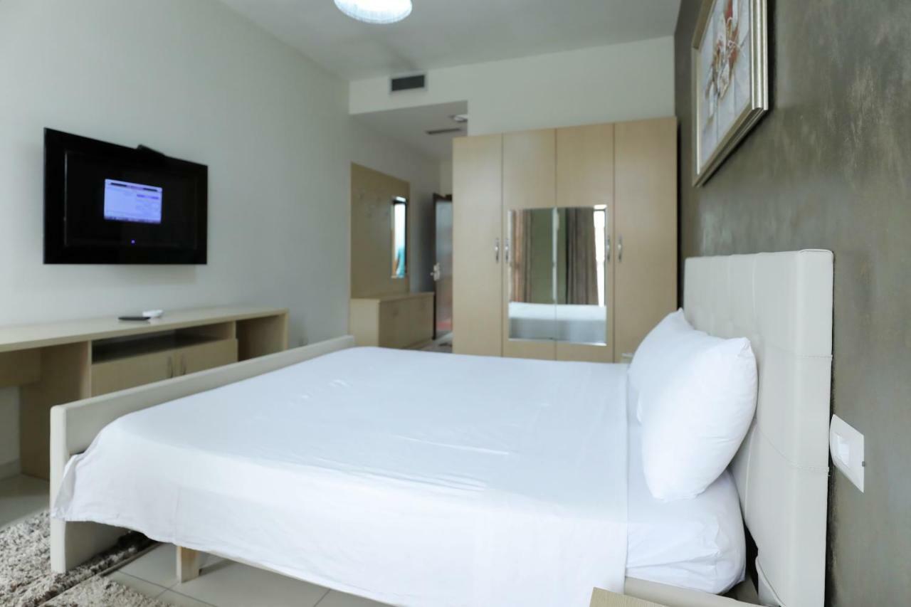 Hotel Gjuta Tiranë Ngoại thất bức ảnh