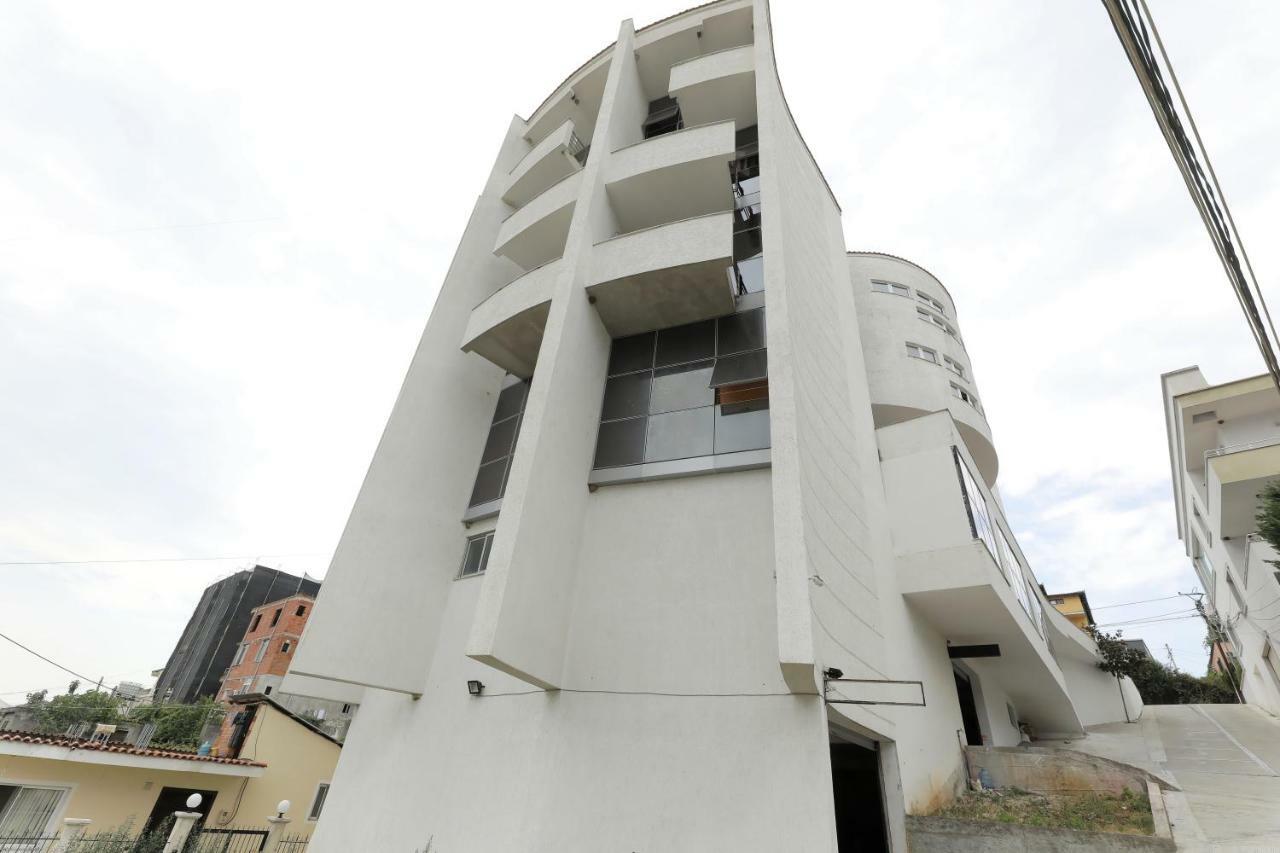 Hotel Gjuta Tiranë Ngoại thất bức ảnh