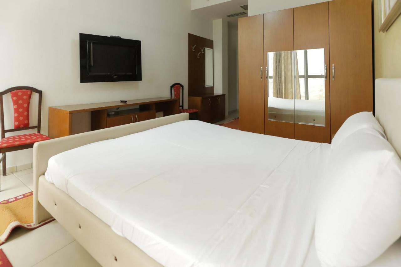 Hotel Gjuta Tiranë Ngoại thất bức ảnh