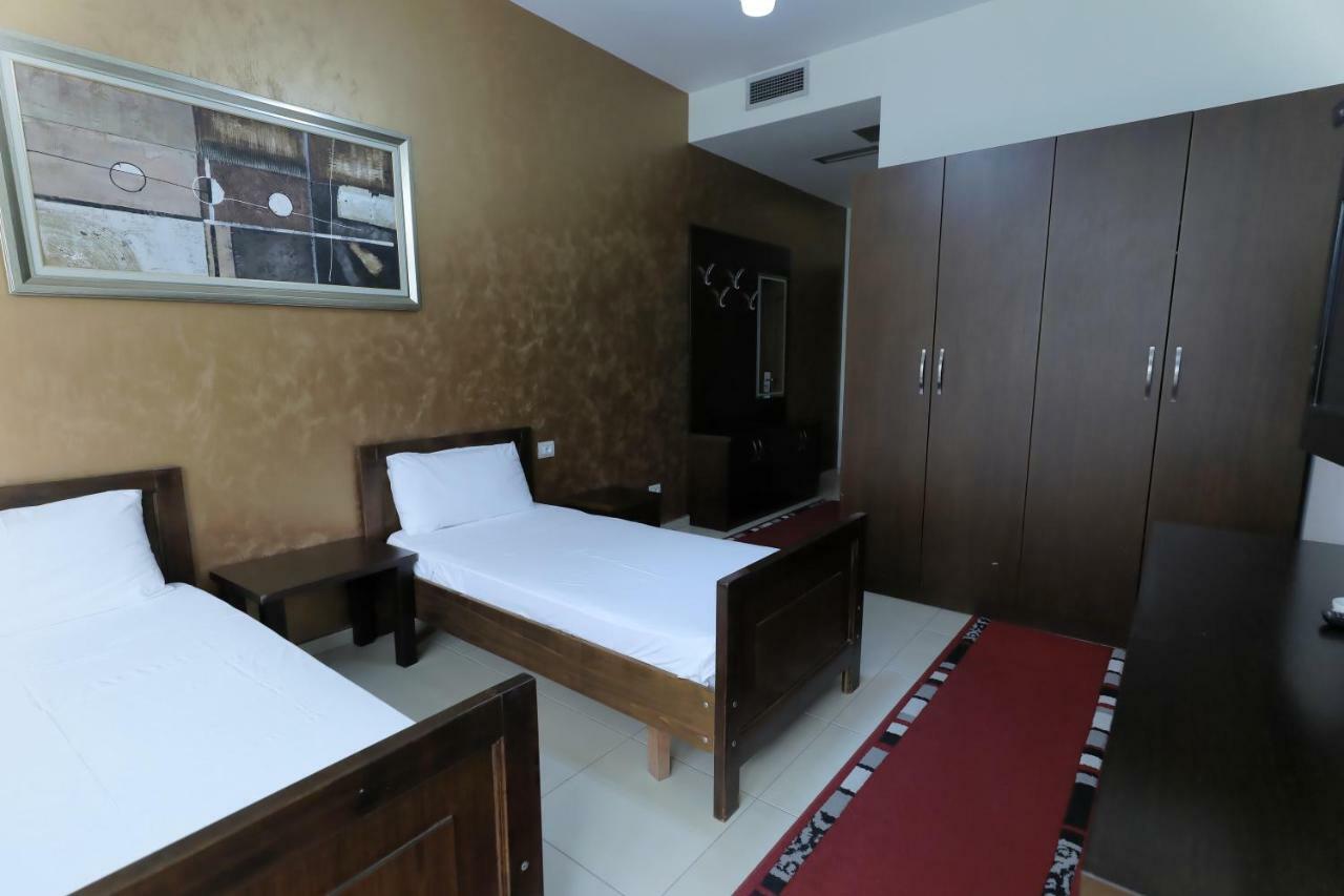 Hotel Gjuta Tiranë Ngoại thất bức ảnh