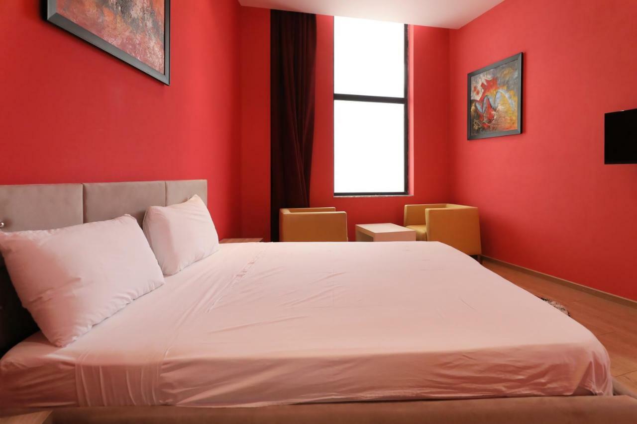 Hotel Gjuta Tiranë Ngoại thất bức ảnh